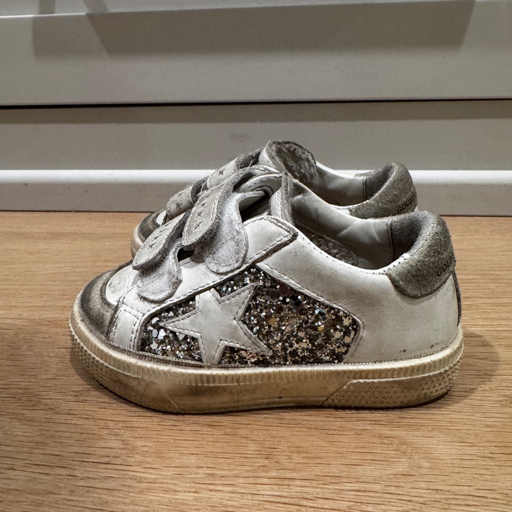 Golden Goose Kids White Glitter Star Velcro Sneakers (sz21)